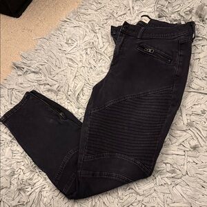 GAP Black True Skinny Pants